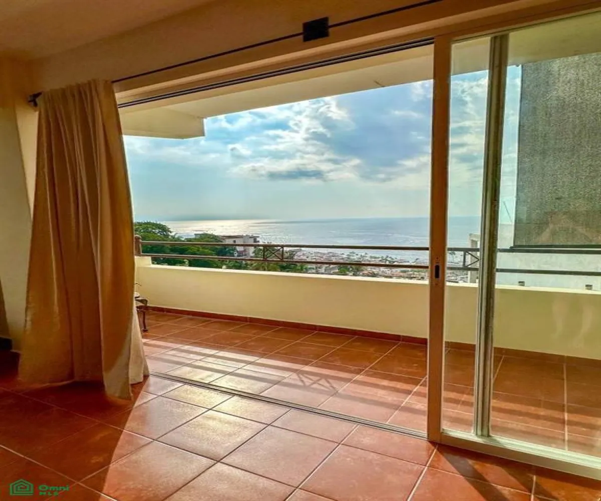 Departamento En Venta,5 de Diciembre,Andador Jamaica 1075, Puerto Vallarta, Jalisco 48350, 2 Habitaciones,2 Baños,Andador Jamaica,MX251073758