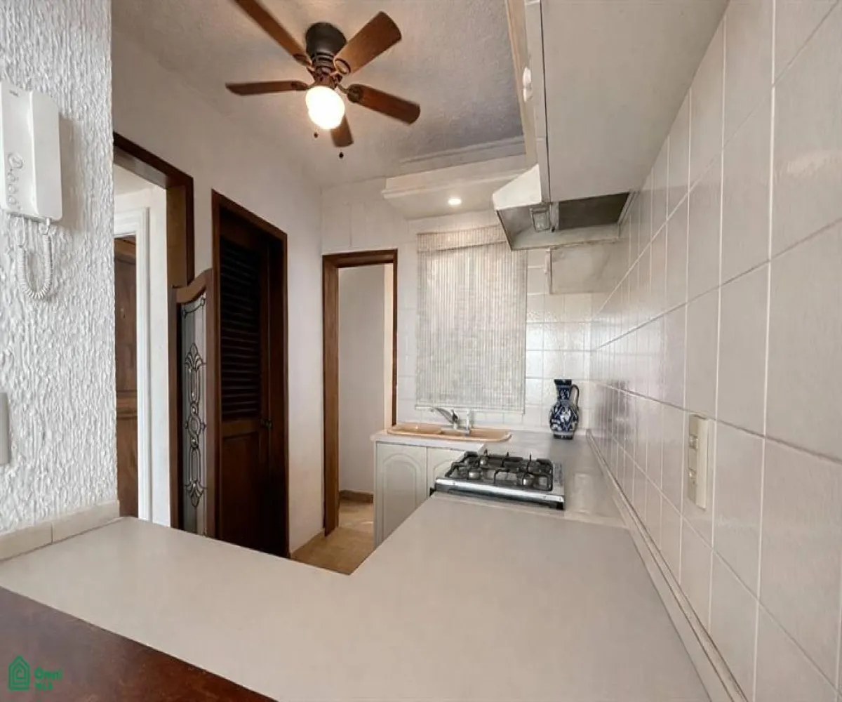 Departamento En Venta,Conchas Chinas,Rinconada de las Madreperla 105, Puerto Vallarta, Jalisco 48399, 2 Habitaciones,2 Baños,Rinconada de las Madreperla,MX251081886