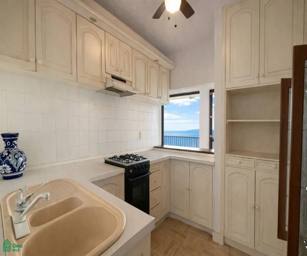 Departamento En Venta,Conchas Chinas,Rinconada de las Madreperla 105, Puerto Vallarta, Jalisco 48399, 2 Habitaciones,2 Baños,Rinconada de las Madreperla,MX251081886