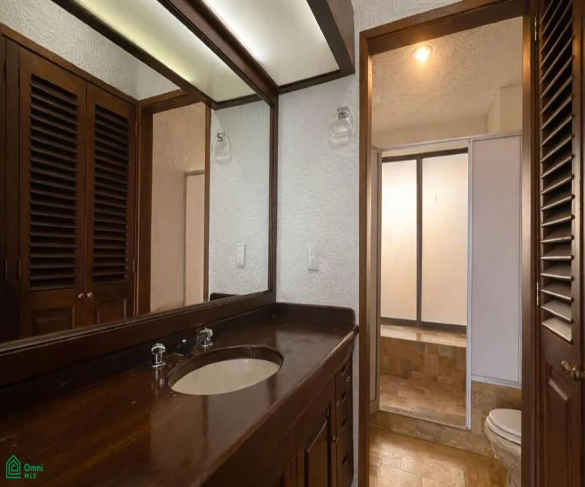 Departamento En Venta,Conchas Chinas,Rinconada de las Madreperla 105, Puerto Vallarta, Jalisco 48399, 2 Habitaciones,2 Baños,Rinconada de las Madreperla,MX251081886