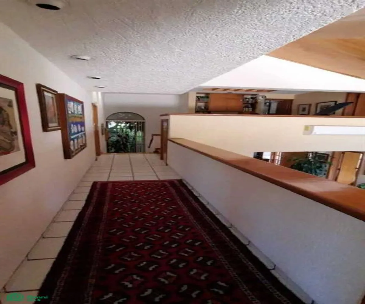 Casa En Venta,Bosques de San Isidro (Las Cañadas),retorno de los tules 10, Zapopan, Jalisco 45133, 3 Habitaciones,3 Baños,retorno de los tules,2,MX251098139