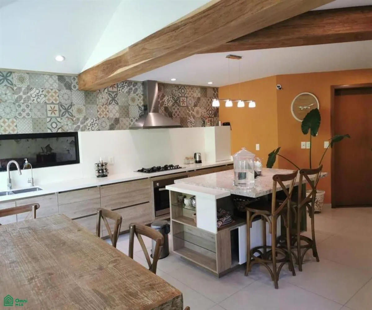 Casa En Venta,Bosques de San Isidro (Las Cañadas),retorno de los tules 10, Zapopan, Jalisco 45133, 3 Habitaciones,3 Baños,retorno de los tules,2,MX251098139