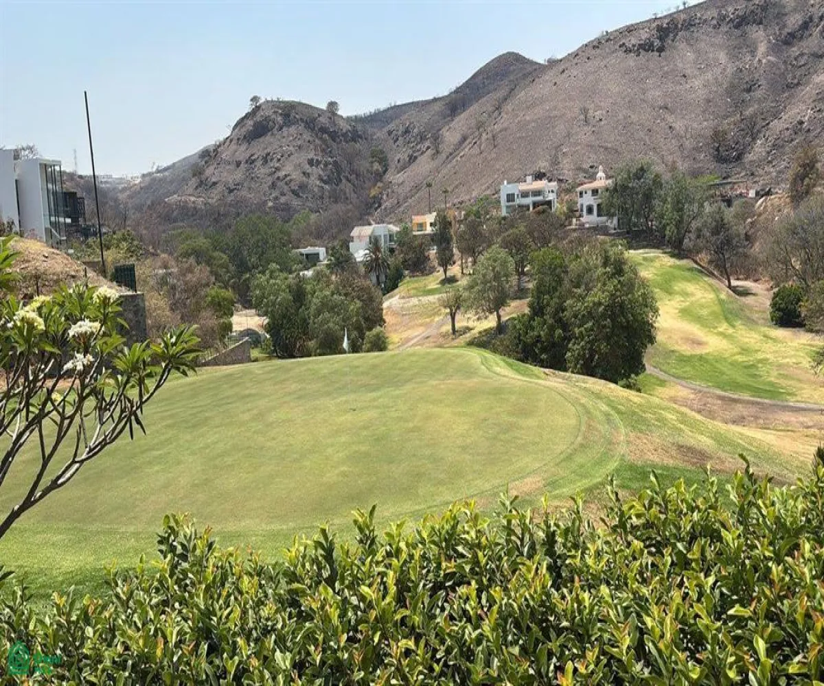 Casa En Venta,Bosques de San Isidro (Las Cañadas),retorno de los tules 10, Zapopan, Jalisco 45133, 3 Habitaciones,3 Baños,retorno de los tules,2,MX251098139