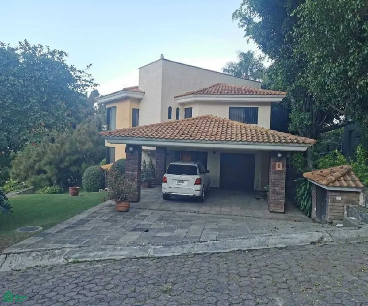 Casa En Venta,Bosques de San Isidro (Las Cañadas),retorno de los tules 10, Zapopan, Jalisco 45133, 3 Habitaciones,3 Baños,retorno de los tules,2,MX251098139
