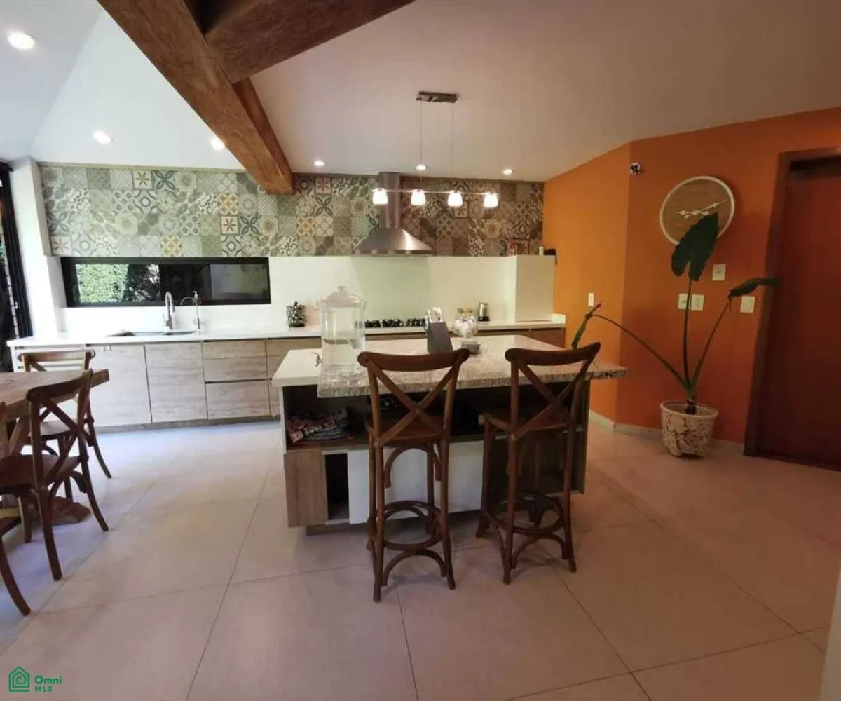 Casa En Venta,Bosques de San Isidro (Las Cañadas),retorno de los tules 10, Zapopan, Jalisco 45133, 3 Habitaciones,3 Baños,retorno de los tules,2,MX251098139