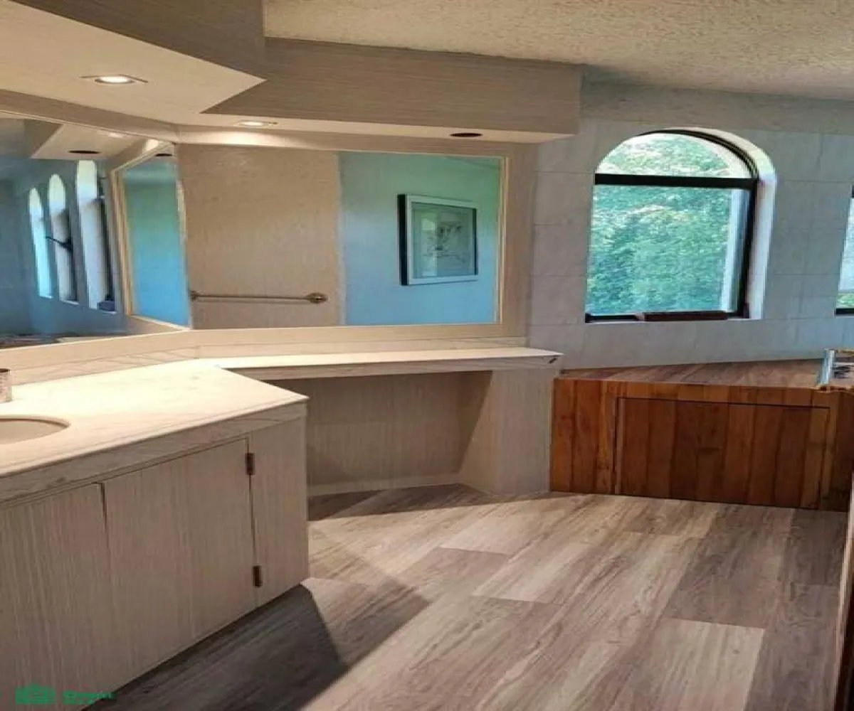 Casa En Venta,Bosques de San Isidro (Las Cañadas),retorno de los tules 10, Zapopan, Jalisco 45133, 3 Habitaciones,3 Baños,retorno de los tules,2,MX251098139