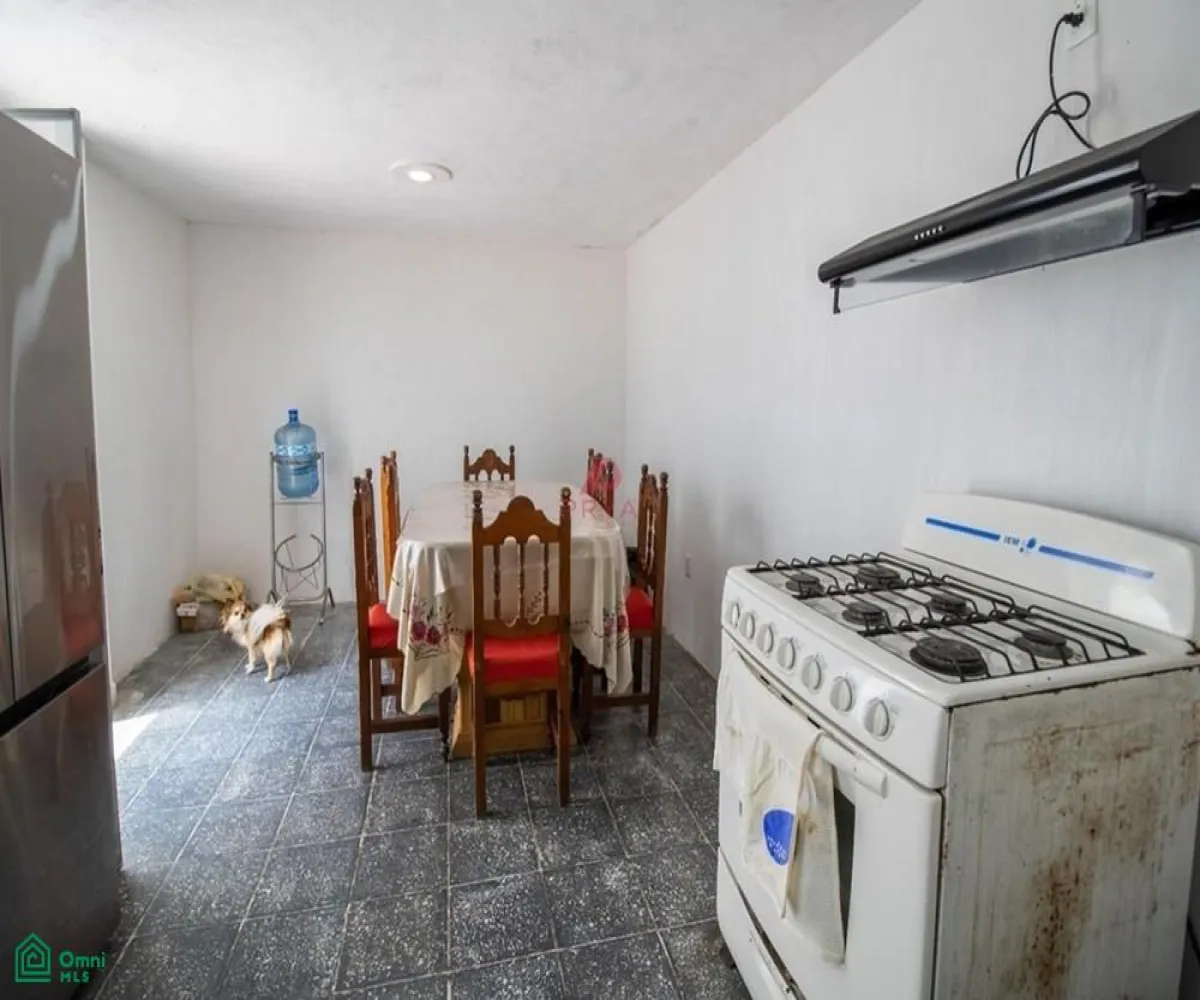 Casa En Venta,Arroyo Hondo,GOMEZ FARIAS 4860, Zapopan, Jalisco 45186, 4 Habitaciones,2 Baños,GOMEZ FARIAS,MX25979584