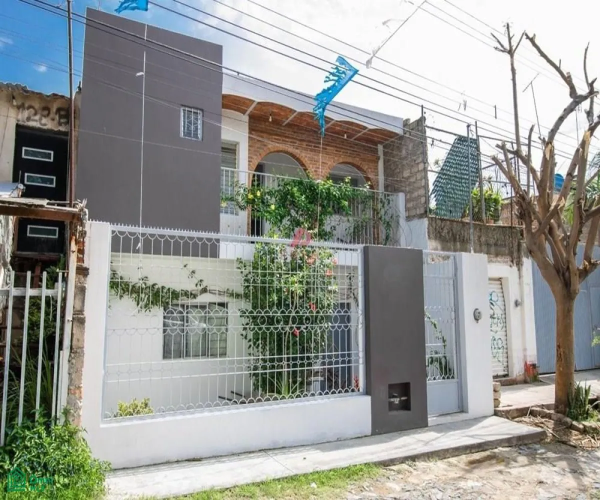 Casa En Venta,Arroyo Hondo,GOMEZ FARIAS 4860, Zapopan, Jalisco 45186, 4 Habitaciones,2 Baños,GOMEZ FARIAS,MX25979584