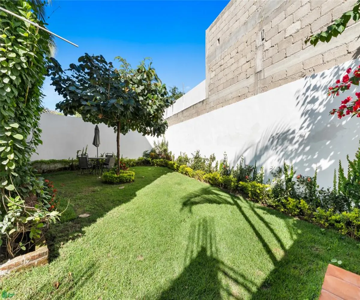 Departamento En Venta,Las Aralias,Agua Clara 136, Puerto Vallarta, Jalisco 48344, 2 Habitaciones,1 Baño,Agua Clara,3,MX26004352M