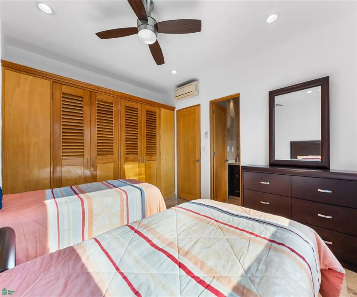 Departamento En Venta,El Cerro,Privada Allende 584, Puerto Vallarta, Jalisco 48304, 2 Habitaciones,2 Baños,Privada Allende,MX26004399M