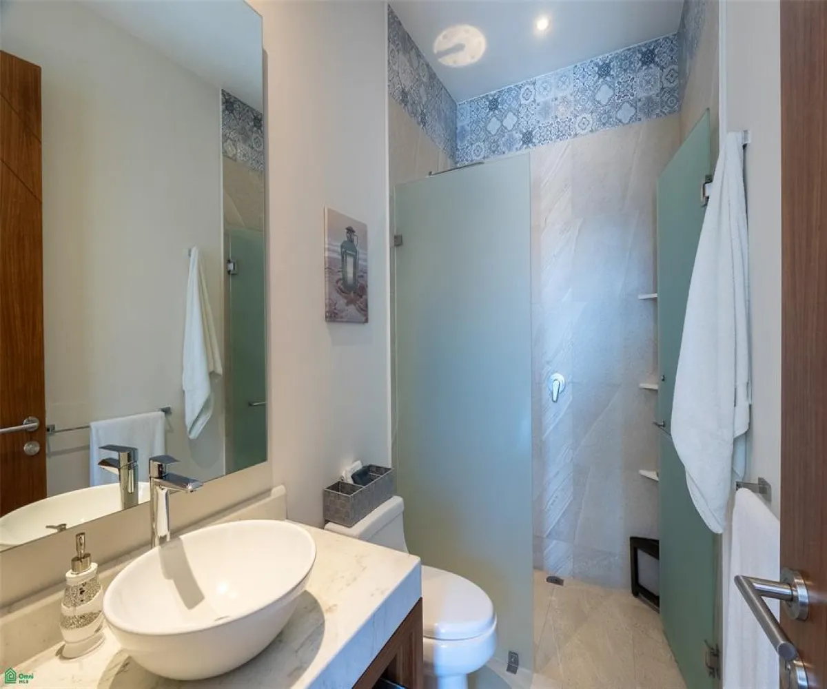 Departamento En Venta,Versalles,Palm Springs 117, Puerto Vallarta, Jalisco 48310, 2 Habitaciones,2 Baños,Palm Springs,MX26004435M