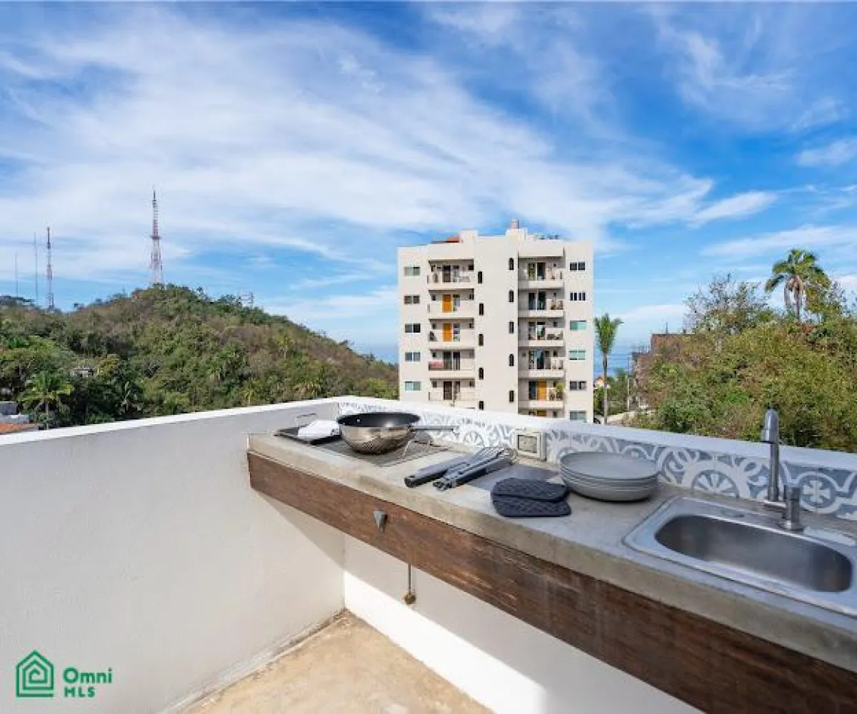 Departamento En Venta,Cerro,Calle Allende 605, Puerto Vallarta, Jalisco 48350, 3 Habitaciones,3 Baños,Calle Allende,MX26004436M