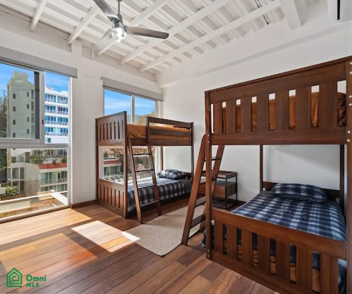 Departamento En Venta,Cerro,Calle Allende 605, Puerto Vallarta, Jalisco 48350, 3 Habitaciones,3 Baños,Calle Allende,MX26004436M