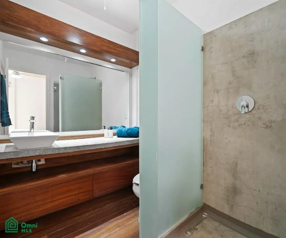 Departamento En Venta,Cerro,Calle Allende 605, Puerto Vallarta, Jalisco 48350, 3 Habitaciones,3 Baños,Calle Allende,MX26004436M