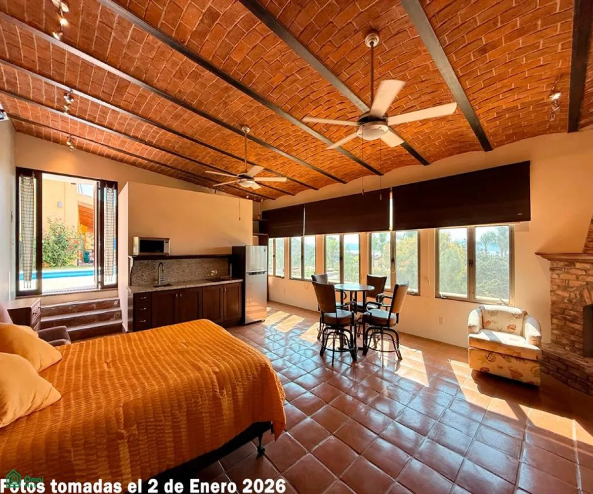 Casa En Venta,Chula Vista Norte,Av. La Paz 5, Chapala, Jalisco 45922, 4 Habitaciones,5 Baños,Av. La Paz,MX26005558M