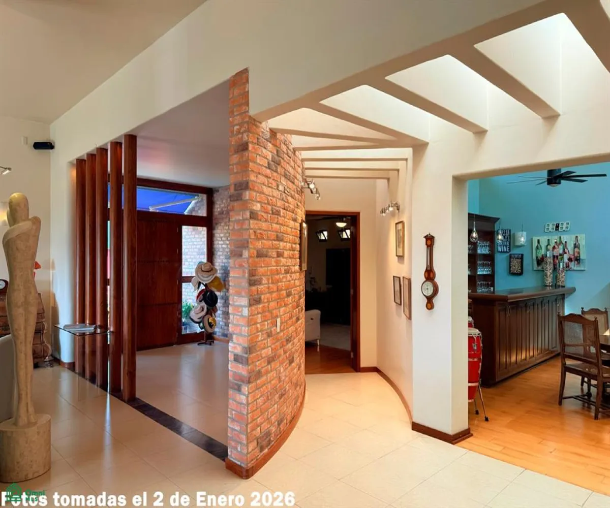 Casa En Venta,Chula Vista Norte,Av. La Paz 5, Chapala, Jalisco 45922, 4 Habitaciones,5 Baños,Av. La Paz,MX26005558M