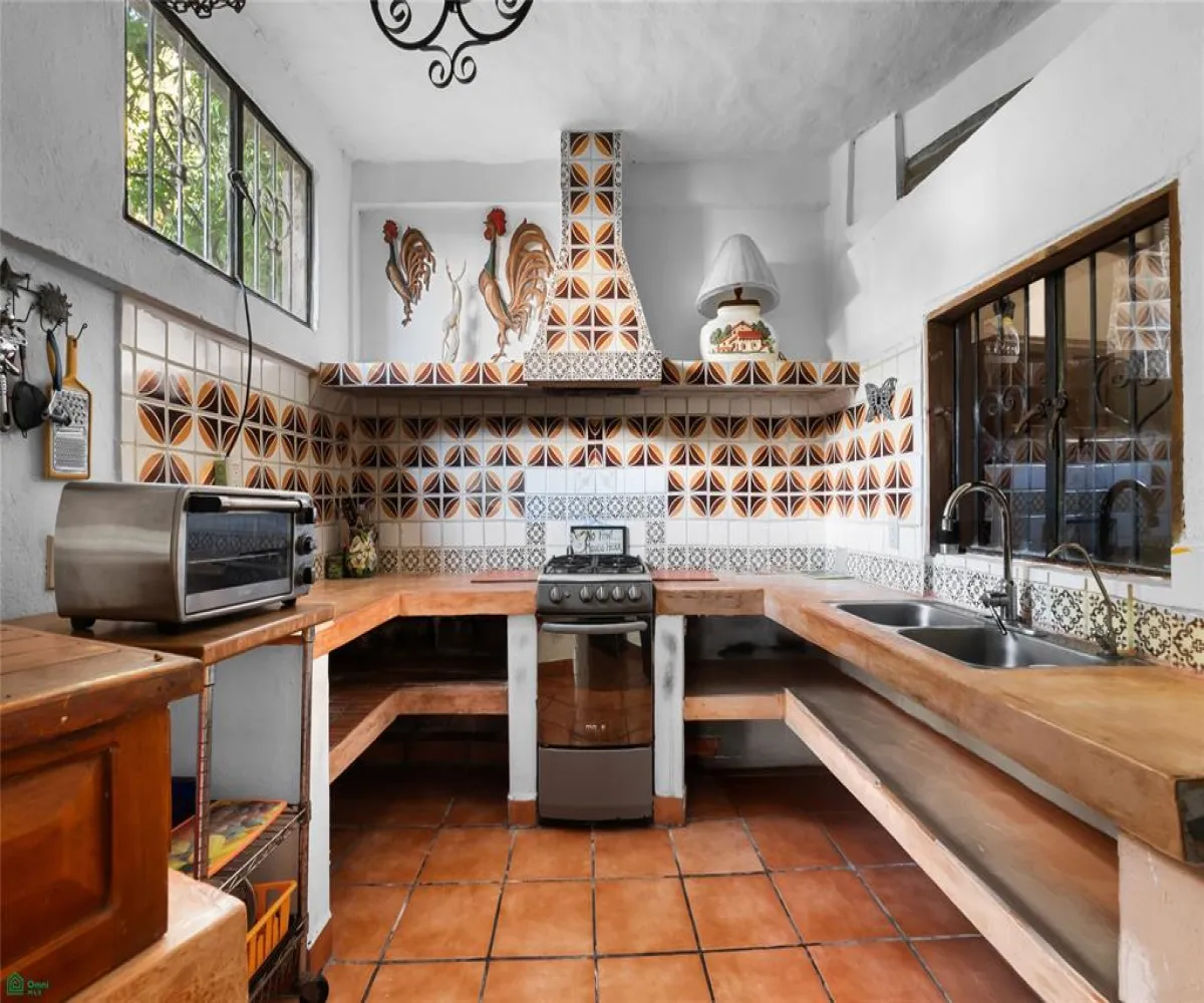 Casa En Venta,Altavista,Jacarandas 597, Puerto Vallarta, Jalisco 48380, 4 Habitaciones,2 Baños,Jacarandas,MX26005585M