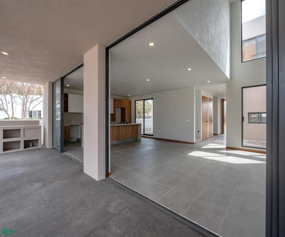 Casa En Venta,San Nicolas de Ibarra,Vista del Lago Oriente 62A, Chapala, Jalisco 45936, 5 Habitaciones,4 Baños,Vista del Lago Oriente,MX26005754M