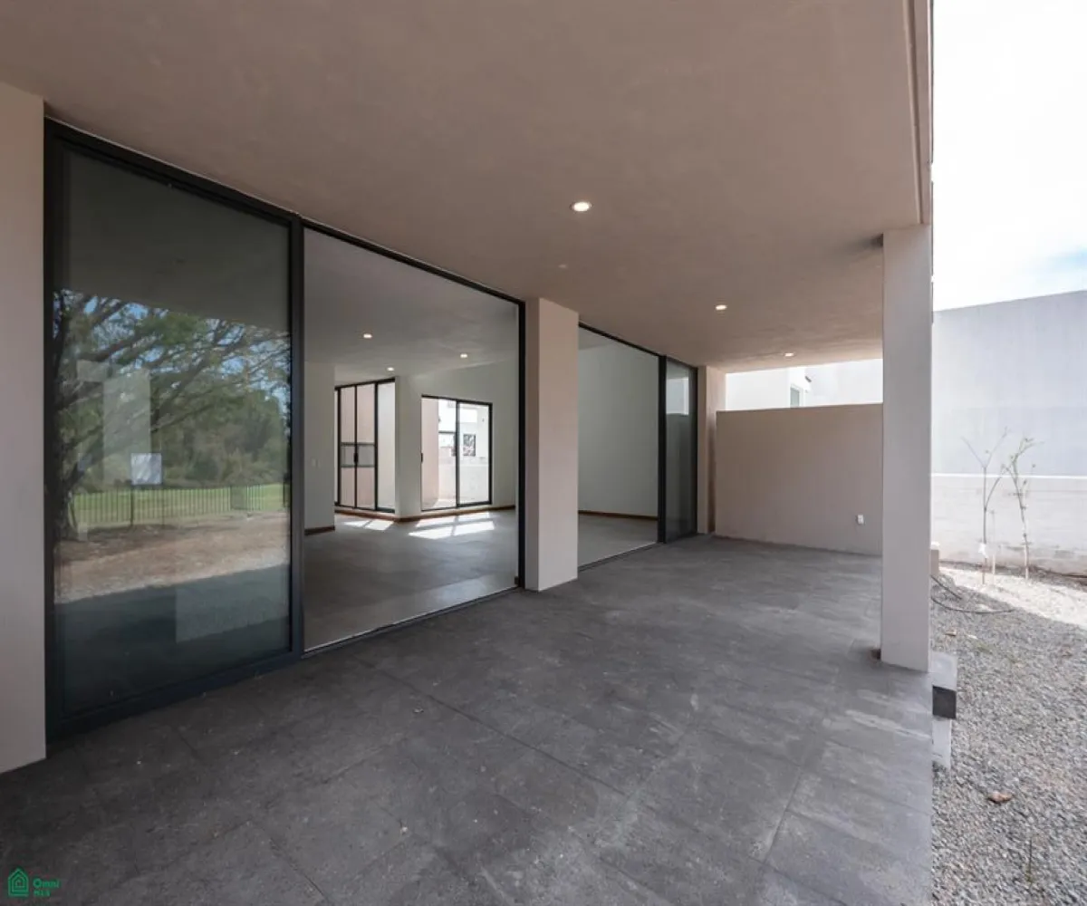 Casa En Venta,San Nicolas de Ibarra,Vista del Lago Oriente 62A, Chapala, Jalisco 45936, 5 Habitaciones,4 Baños,Vista del Lago Oriente,MX26005754M