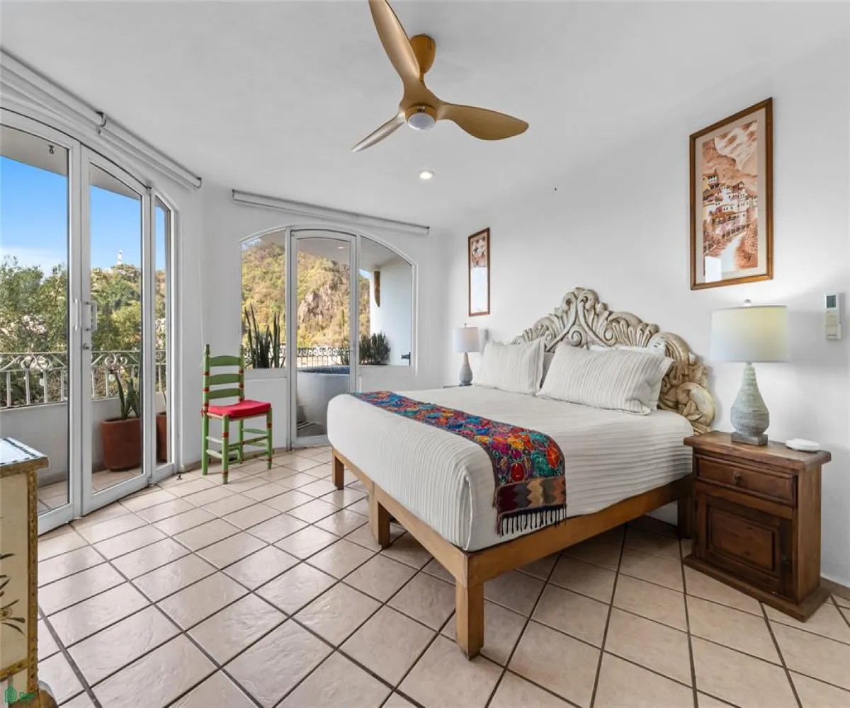 Departamento En Venta,Emiliano Zapata,Basilio Badillo 511, Puerto Vallarta, Jalisco 48380, 2 Habitaciones,2 Baños,Basilio Badillo,MX26005756M