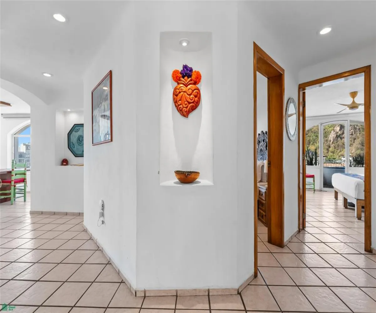 Departamento En Venta,Emiliano Zapata,Basilio Badillo 511, Puerto Vallarta, Jalisco 48380, 2 Habitaciones,2 Baños,Basilio Badillo,MX26005756M