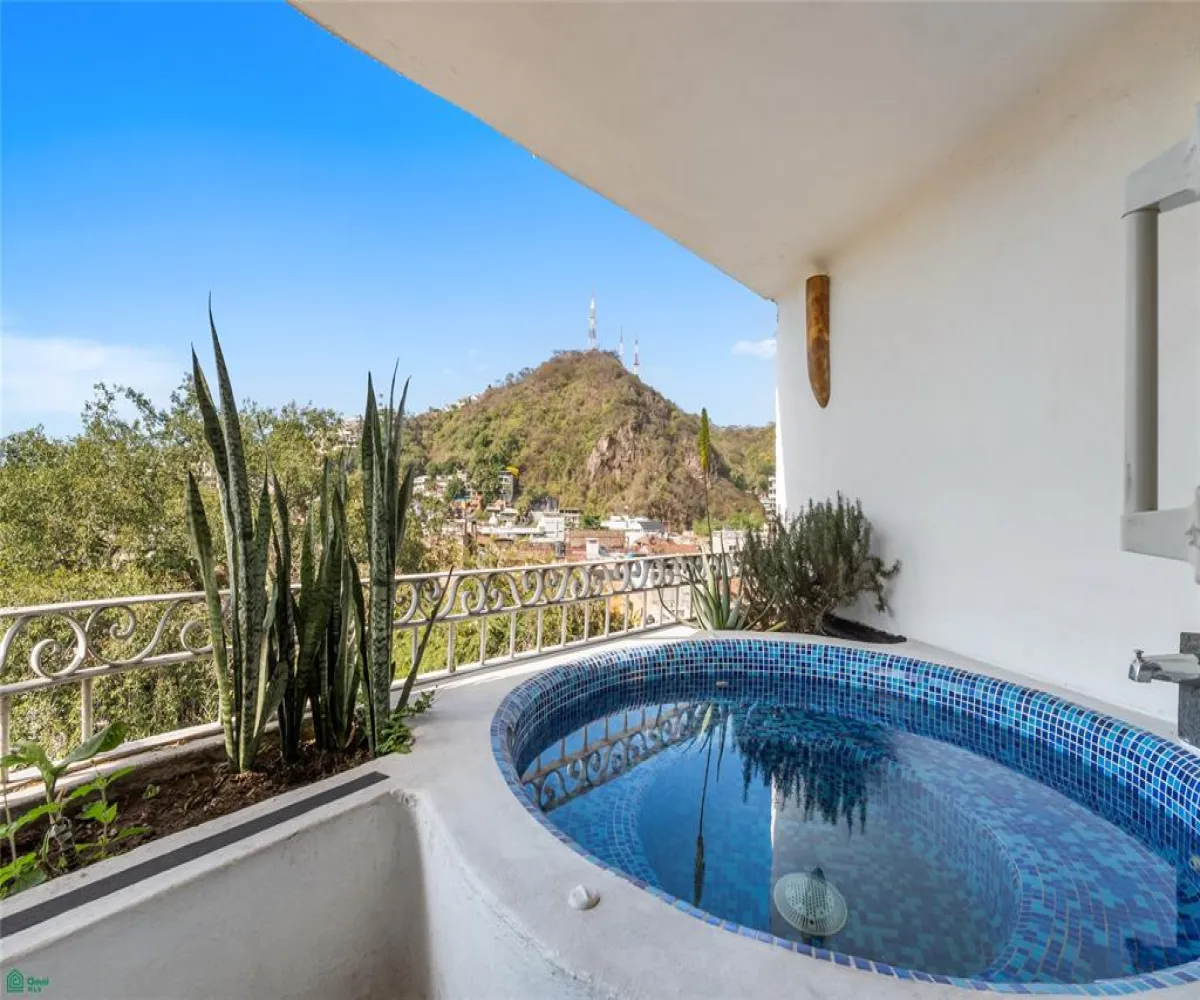 Departamento En Venta,Emiliano Zapata,Basilio Badillo 511, Puerto Vallarta, Jalisco 48380, 2 Habitaciones,2 Baños,Basilio Badillo,MX26005756M