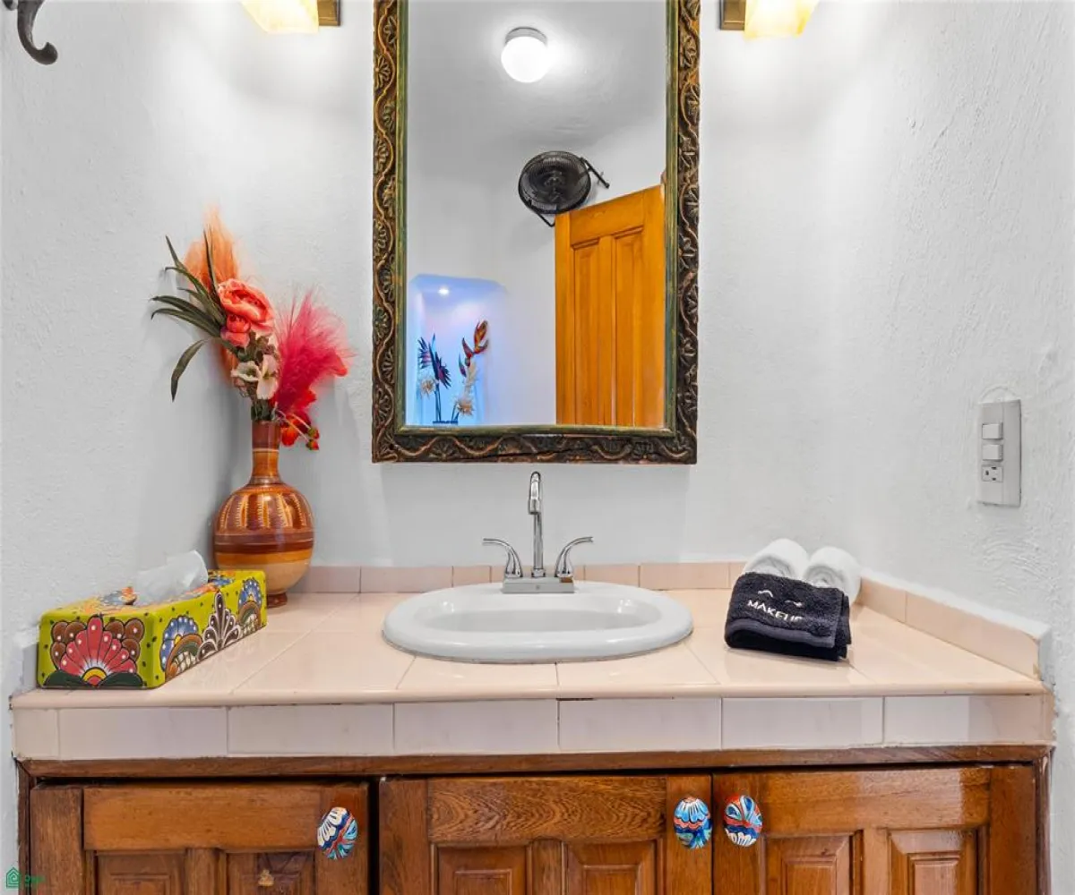 Departamento En Venta,Emiliano Zapata,Basilio Badillo 511, Puerto Vallarta, Jalisco 48380, 2 Habitaciones,2 Baños,Basilio Badillo,MX26005756M