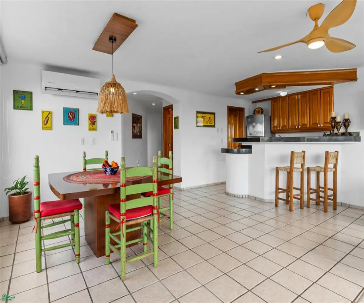 Departamento En Venta,Emiliano Zapata,Basilio Badillo 511, Puerto Vallarta, Jalisco 48380, 2 Habitaciones,2 Baños,Basilio Badillo,MX26005756M