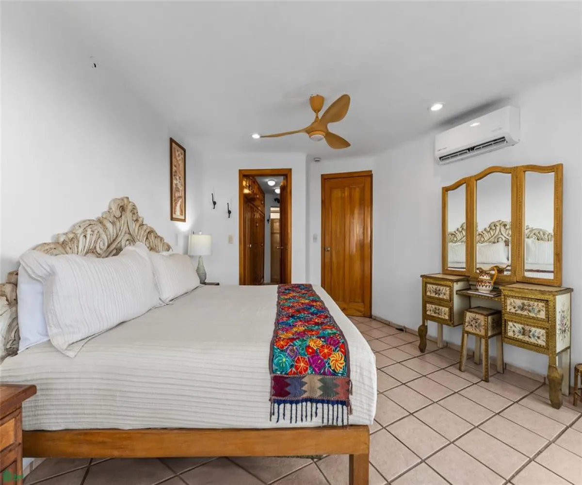 Departamento En Venta,Emiliano Zapata,Basilio Badillo 511, Puerto Vallarta, Jalisco 48380, 2 Habitaciones,2 Baños,Basilio Badillo,MX26005756M