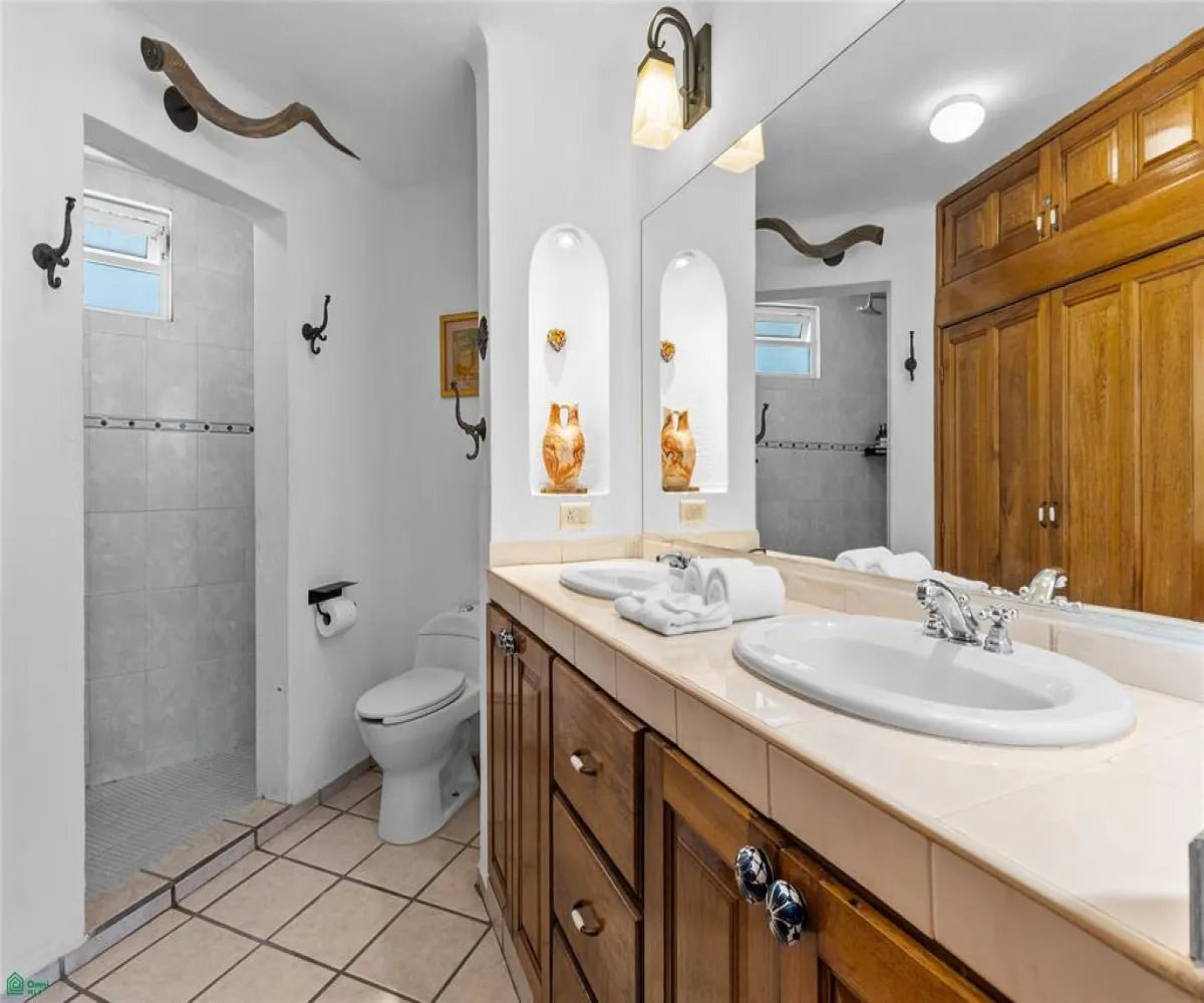 Departamento En Venta,Emiliano Zapata,Basilio Badillo 511, Puerto Vallarta, Jalisco 48380, 2 Habitaciones,2 Baños,Basilio Badillo,MX26005756M