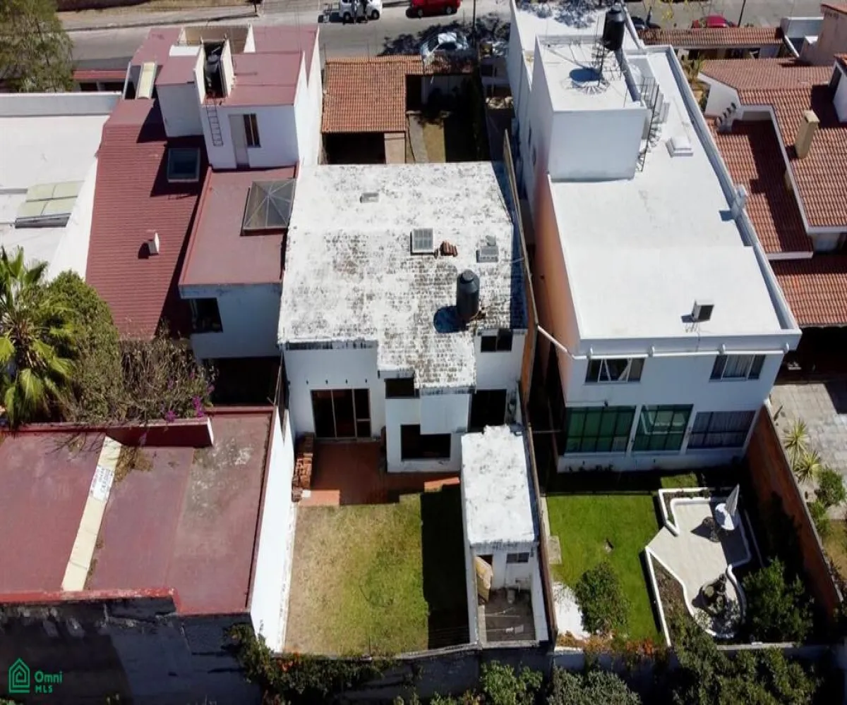 Casa En Venta,Italia Providencia,Barranquilla 2872, Guadalajara, Jalisco 44660, 3 Habitaciones,4 Baños,Barranquilla,MX26006202M