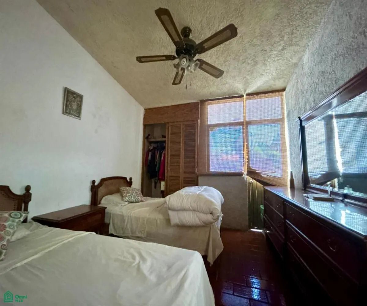 Casa En Venta,Italia Providencia,Barranquilla 2872, Guadalajara, Jalisco 44660, 3 Habitaciones,4 Baños,Barranquilla,MX26006202M