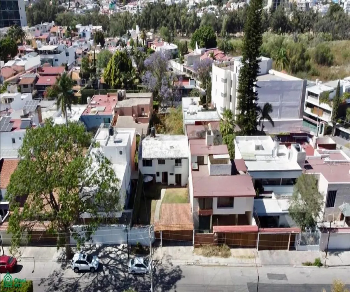 Casa En Venta,Italia Providencia,Barranquilla 2872, Guadalajara, Jalisco 44660, 3 Habitaciones,4 Baños,Barranquilla,MX26006202M