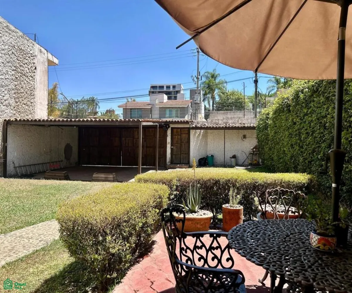 Casa En Venta,Italia Providencia,Barranquilla 2872, Guadalajara, Jalisco 44660, 3 Habitaciones,4 Baños,Barranquilla,MX26006202M