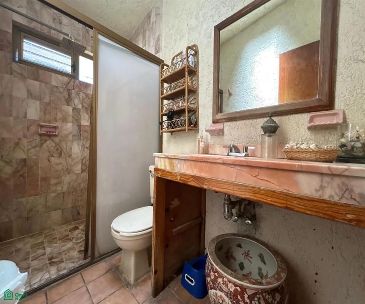 Casa En Venta,Italia Providencia,Barranquilla 2872, Guadalajara, Jalisco 44660, 3 Habitaciones,4 Baños,Barranquilla,MX26006202M