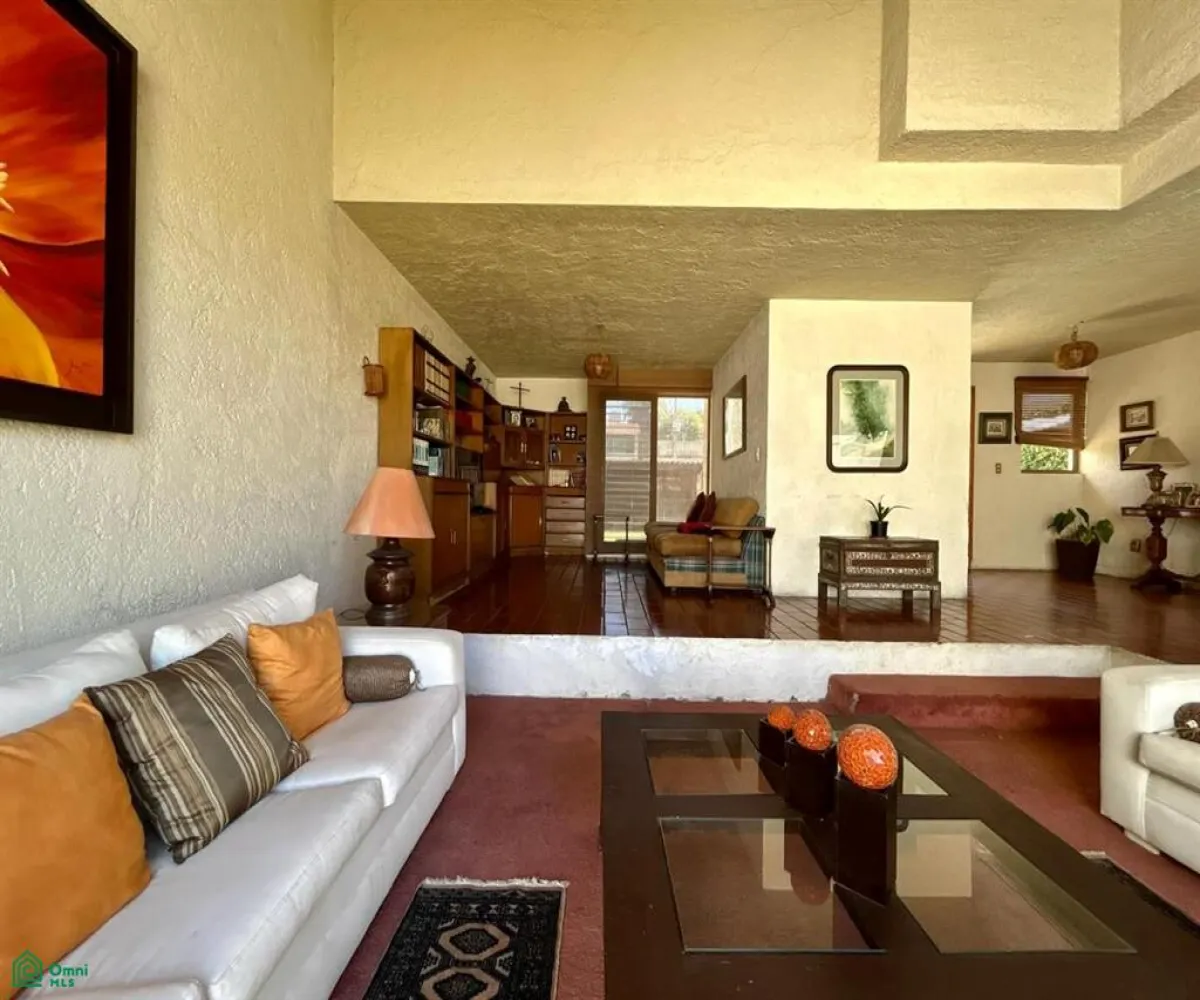 Casa En Venta,Italia Providencia,Barranquilla 2872, Guadalajara, Jalisco 44660, 3 Habitaciones,4 Baños,Barranquilla,MX26006202M