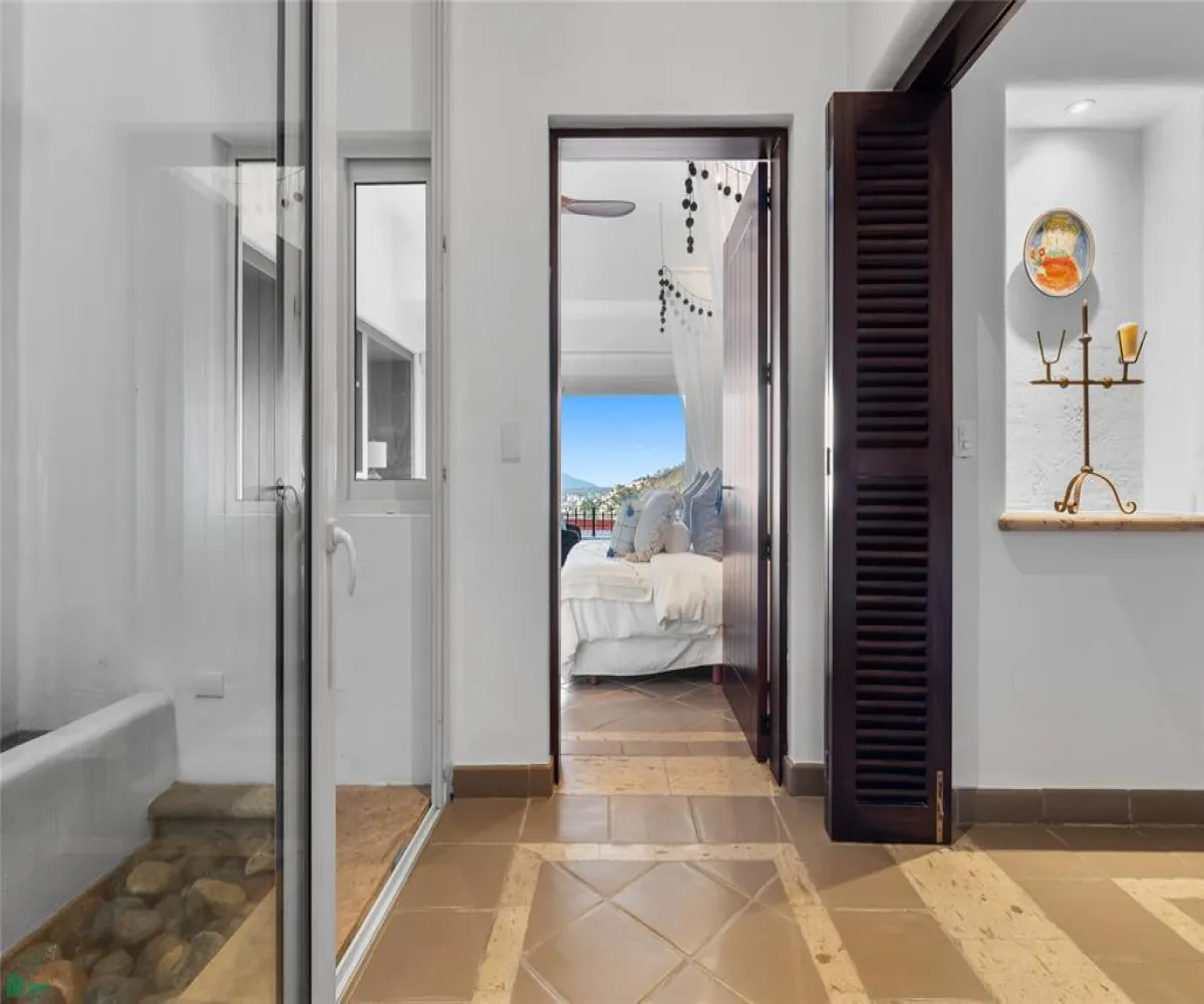 Casa En Venta,Amapas,Gardenias 277 C, Puerto Vallarta, Jalisco 48399, 4 Habitaciones,3 Baños,Gardenias,MX26006273M