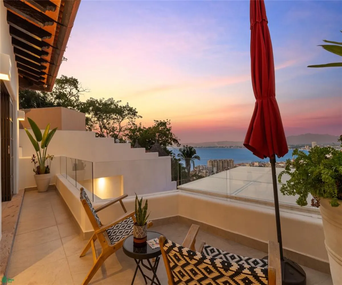 Casa En Venta,Amapas,Gardenias 277 C, Puerto Vallarta, Jalisco 48399, 4 Habitaciones,3 Baños,Gardenias,MX26006273M