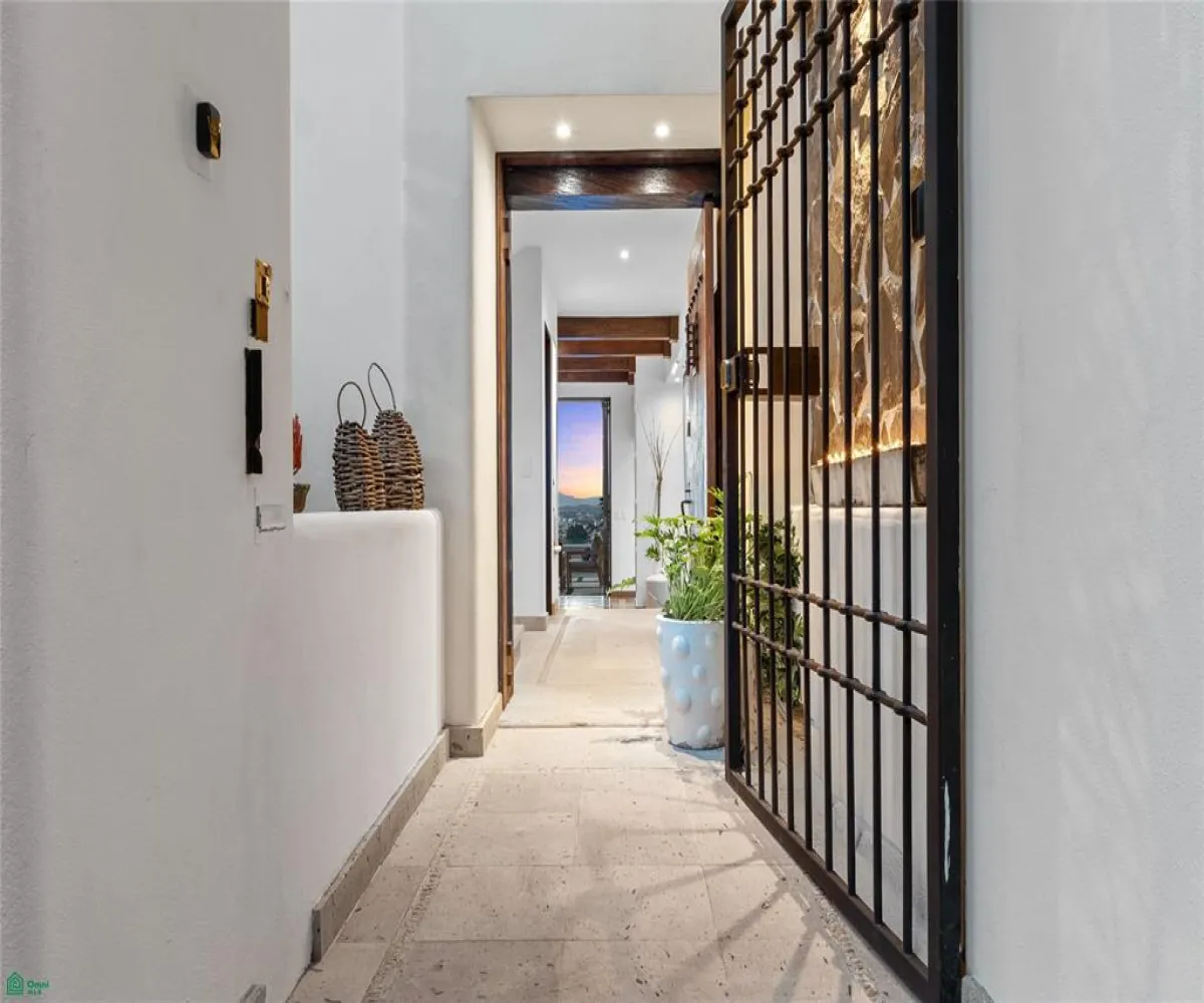 Casa En Venta,Amapas,Gardenias 277 C, Puerto Vallarta, Jalisco 48399, 4 Habitaciones,3 Baños,Gardenias,MX26006273M