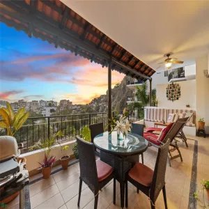 Departamento En Venta,Invierno 70, Puerto Vallarta, Jalisco 48360, 2 Habitaciones,2 Baños,Invierno,MX26006493M