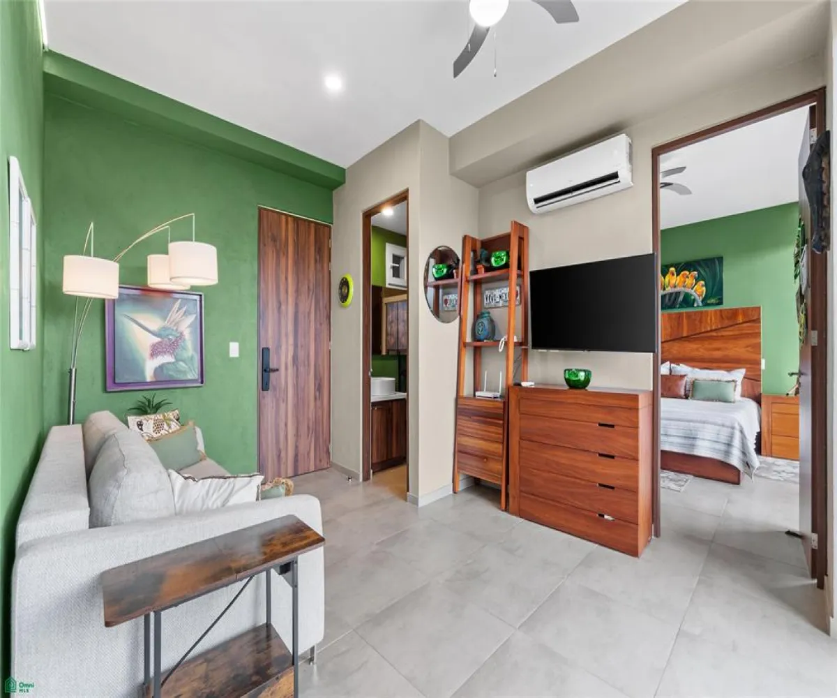 Departamento En Venta,Villa las Flores,INDUSTRIAS 154, Puerto Vallarta, Jalisco 48335, 1 Cuarto,1 Baño,INDUSTRIAS,3,MX26006586M