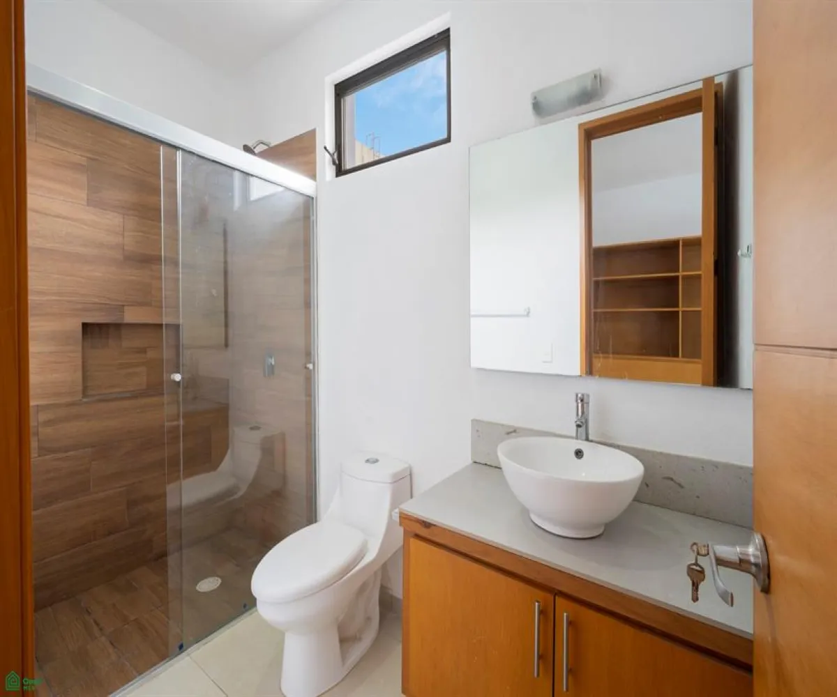 Casa En Venta,Riberas del Pilar,Paseo del Lago 195, Chapala, Jalisco 45906, 2 Habitaciones,2 Baños,Paseo del Lago,MX26006631M