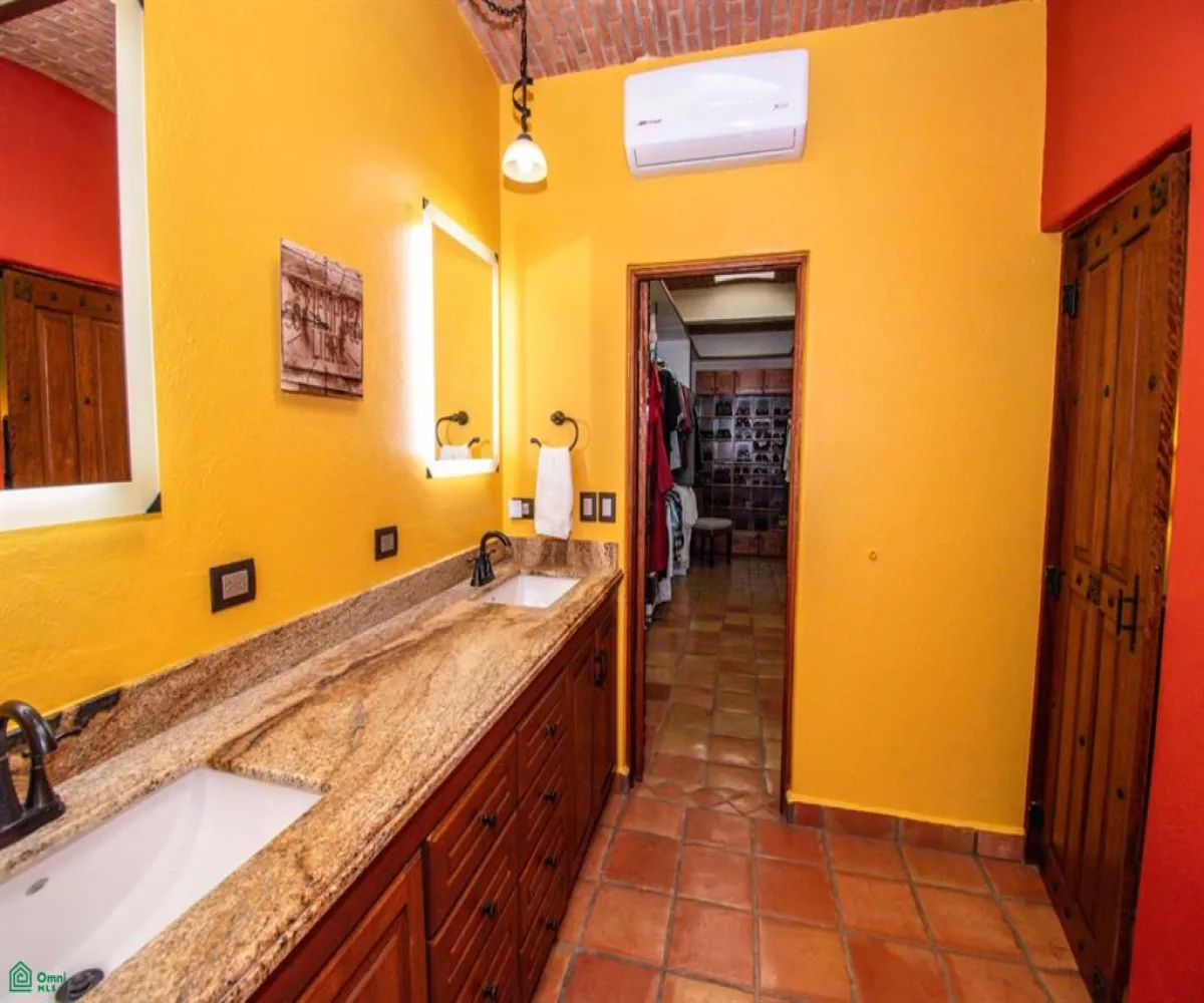 Casa En Venta,Lower Chula Vista, San Antonio Tlayacapan,Del Parque Poniente 146, Chapala, Jalisco 45900, 4 Habitaciones,5 Baños,Del Parque Poniente,MX26006892M