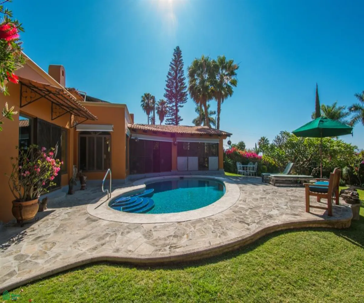 Casa En Venta,Lower Chula Vista, San Antonio Tlayacapan,Del Parque Poniente 146, Chapala, Jalisco 45900, 4 Habitaciones,5 Baños,Del Parque Poniente,MX26006892M