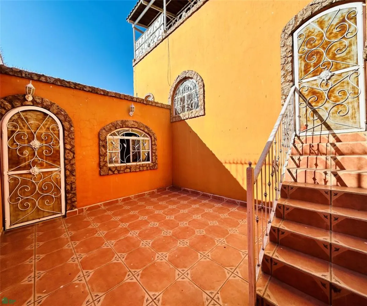 Departamento En Venta,Chapala Centro,Av Hidalgo 220, Chapala, Jalisco 45900, 18 Habitaciones,17 Baños,Av Hidalgo,2,MX26006948M