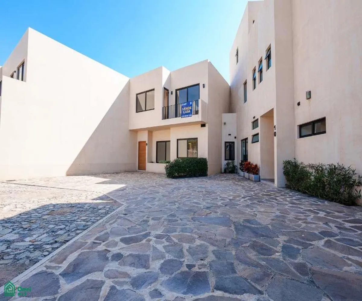 Casa En Venta,Riberas del Pilar,Paseo del Lago 32, Chapala, Jalisco 45907, 4 Habitaciones,4 Baños,Paseo del Lago,2,MX26007044M