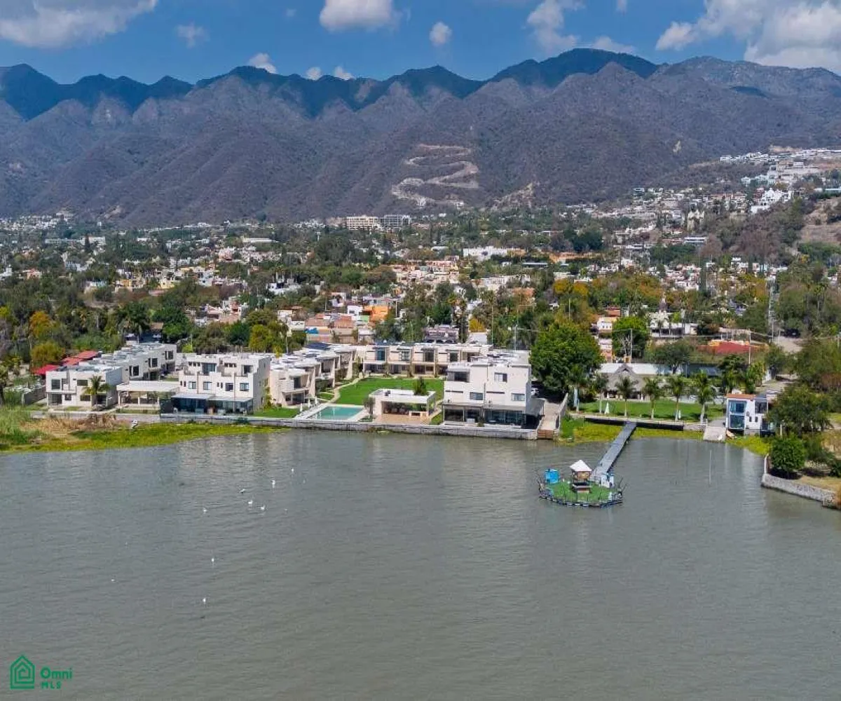 Casa En Venta,Riberas del Pilar,Paseo del Lago 32, Chapala, Jalisco 45907, 4 Habitaciones,4 Baños,Paseo del Lago,2,MX26007044M