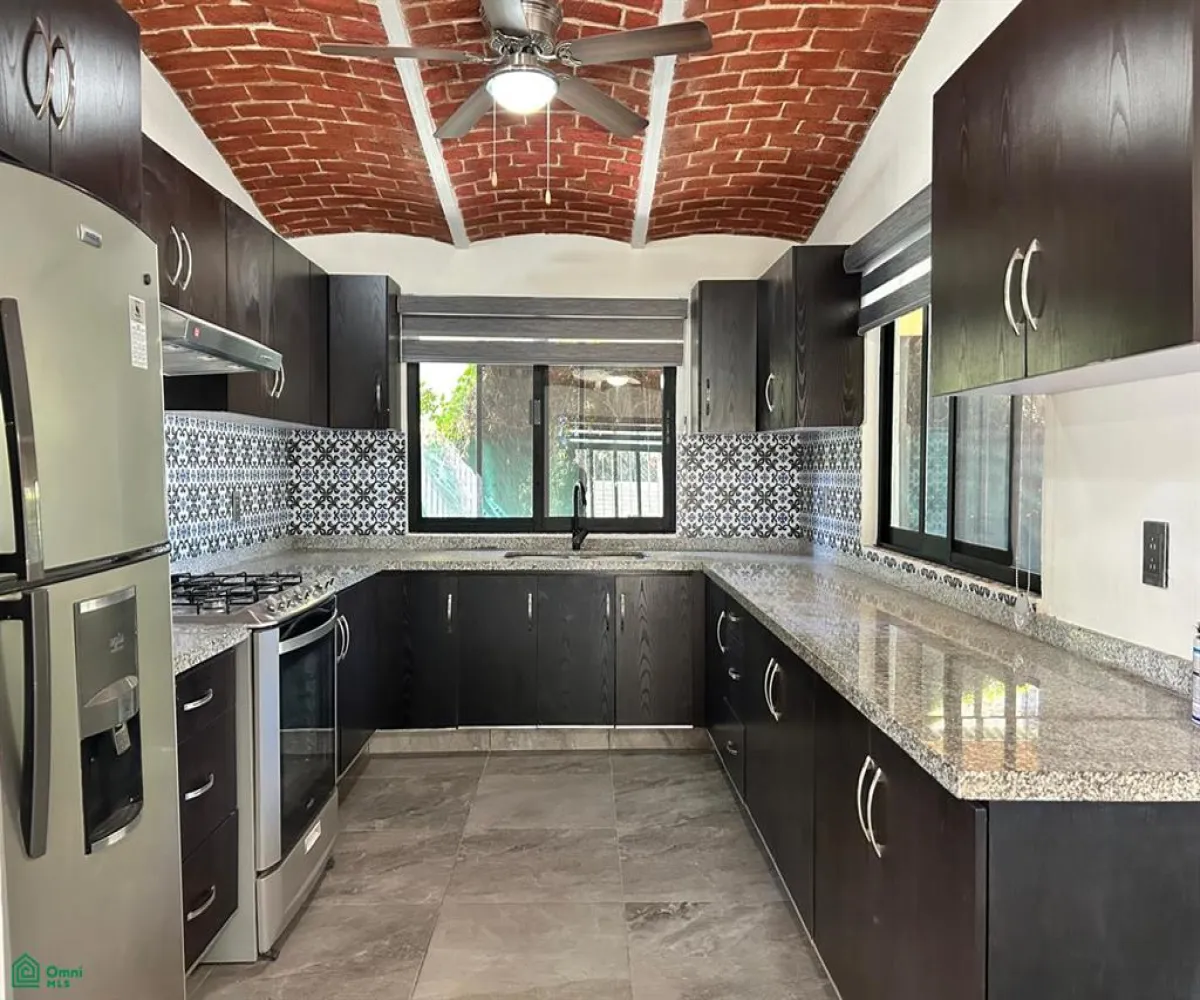 Casa En Venta,Chapala Haciendas,Priv. David Santos 86, Chapala, Jalisco 45900, 2 Habitaciones,2 Baños,Priv. David Santos,MX26007048M