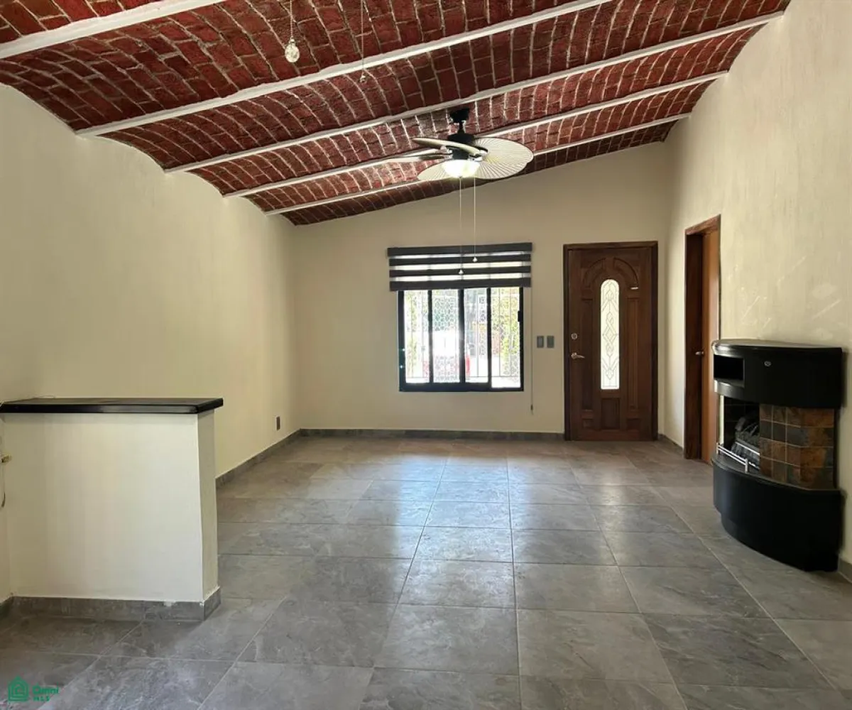Casa En Venta,Chapala Haciendas,Priv. David Santos 86, Chapala, Jalisco 45900, 2 Habitaciones,2 Baños,Priv. David Santos,MX26007048M