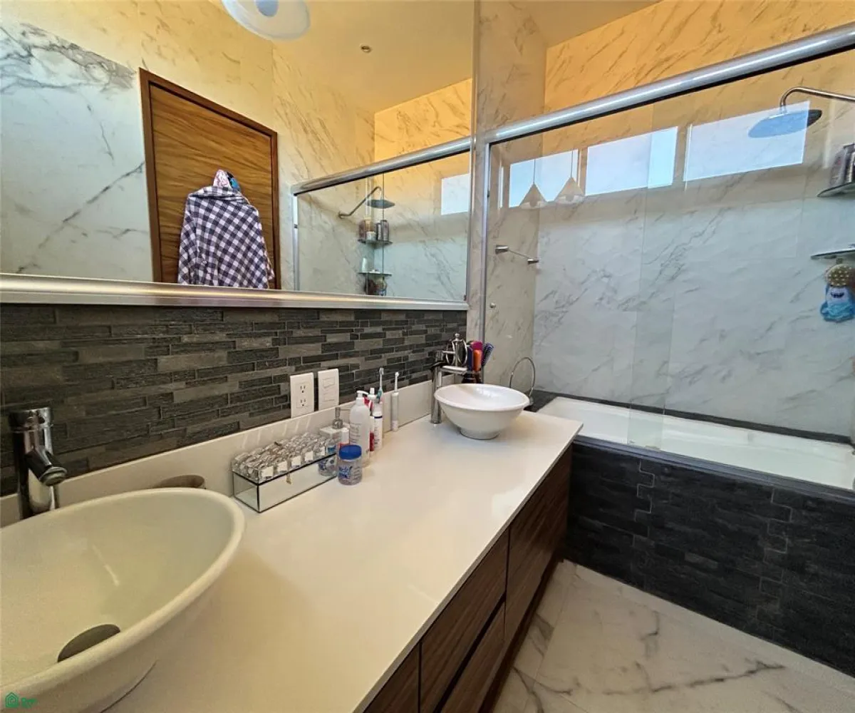 Casa En Venta,Nuevo Chapala,Las Rosas 62, Chapala, Jalisco 45900, 4 Habitaciones,3 Baños,Las Rosas,MX26007069M